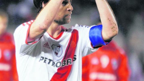 Fernando Cavenaghi anotó ayer en la victoria de River Plate.