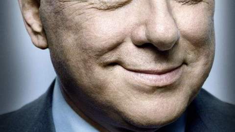 Retrato del expresidente Silvio Berlusconi, en exposición 'Platon, Las caras del poder'.