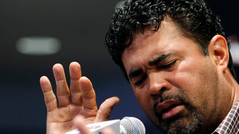 Ozzie Guillén dice que evitará hablar sobre temas que no le incumben.