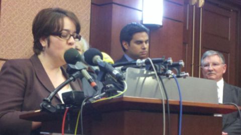 ‘Cuando la gobernadora Jan Brewer promulgó la ley, declaró una guerra contra los inmigrantes’, aseguró Marielena Hincapié, directora de NILC.