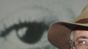 Según Sicilia la ola de violencia   en México por la disputa  l del territorio y su enfrentamiento con las fuerzas de seguridad han dejado unos "50000 muertos 10000 desaparecidos y 120000 desplazados".