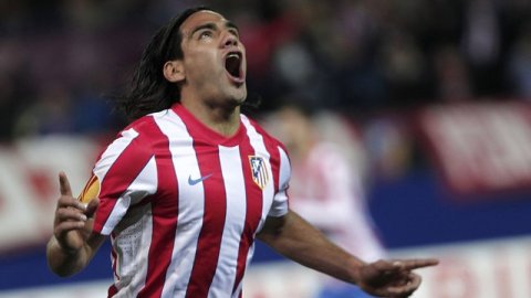 Radamel Falcao espera ayudar al  Atlético de Madrid a alcanzar ante el Valencia la final de la Liga Europa.