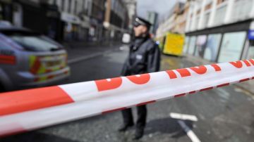 La Policía acordona el área de Thottenham Court Road, cerca del Museo Británico, después del incidente en Londres.
