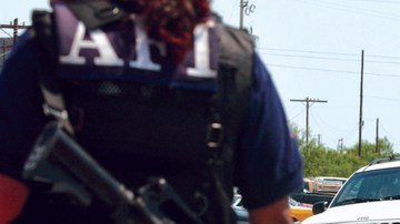 En el operativo realizado en  Semana Santa del Programa Paisano, 20 mexicanos procedentes de Estados Unidos fueron estafados con documentos falsos para la internación de sus coches a México.