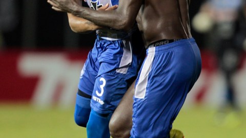 Emelec no pudo ante el Independiente José Terán, líder en el torneo de Ecuador.