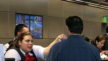 Sólo en el mes de enero, 935 pasajeros en EE.UU. reportaron quejas por mal servicio a la agencia de protección de clientes de líneas aéreas.