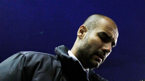 Josep Guardiola descarta cualquier influencia del timonel del Real Madrid en su decisión de dejar la dirección técnica de los 'culés'.