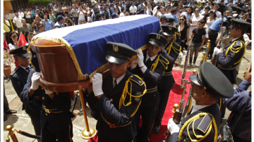 Los restos del poeta sandinista Tomás Borge  fueron sepultados con honores en Nicaragua.