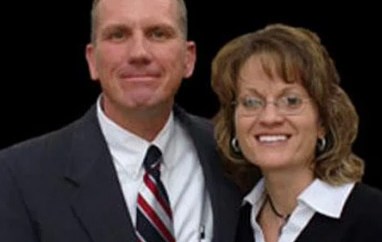 Sean Harris y su esposa.