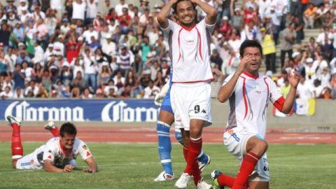Los Lobos de la BUAP empatan 3-3 contra el León en juego de ida de la final de la temporada de Clausura 2012