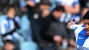 El 'Bombardero' rescata de nuevo a su equipo en el descuento.