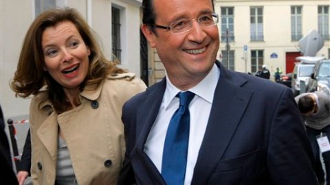 Hollande se encuentra ante las puertas de convertirse en el segundo socialista electo presidente de Francia.