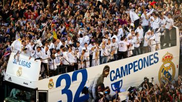 Miles de aficionados celebraron con el Real Madrid el título 32 de España.