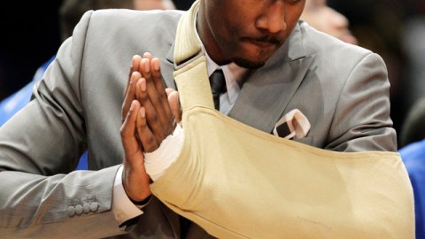 Amare Stoudemire estuvo presente en el juego de anteanoche, pero fuera de acción. El estelar delantero podría estar mañana en cancha.
