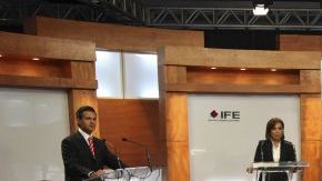 Desde la izquierda, Peña Nieto, Vázquez Mota, Quadri y López Obrador, durante el evento.