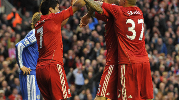 Jugadores del Liverpool celebran después de establecer el 3-0 ante Chelsea.