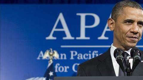 Barack Obama habla durante la cena anual del Instituto de Estudios Americanos de Asia Pacífico del Congreso (AIPACS), en Washington DC.