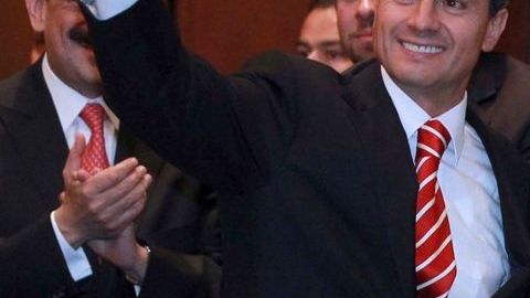 Enrique Peña Nieto, que va en primer lugar en las encuestas, tuvo en el debate un desempeño mejor de lo que se esperaba.