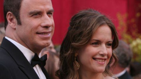 John Travolta y su esposa.
