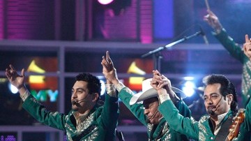 Los Tigres del Norte se presentan como parte de la serie de conciertos de LéaLA .