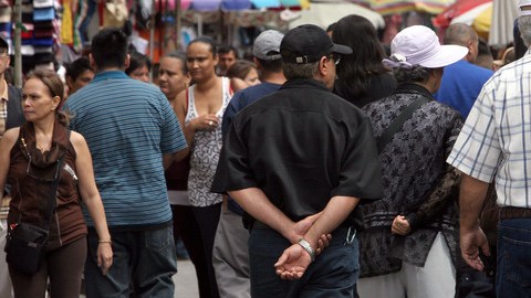 Gobiernos hacen todo lo posible para que  a su gente les vaya bien en el exterior.