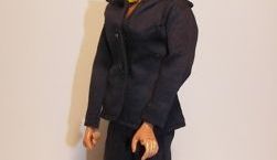 Emil Vicale, presidente de la empresa HeroBuilders, con base en Oxford, dijo  que todo el mundo tiene  algún amigo (a) que se broncea demasiado  por lo que "pensamos que podría ser algo cómico".