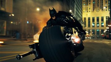 Dark Knight Rises con Christian Bale es una de las cintas más esperadas del verano