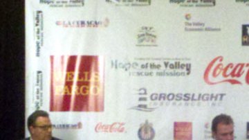 Vicente Fox Quesada, el hombre que gobernó a México de 2000 a 2006, estuvo la noche del miércoles en Granada Hills.