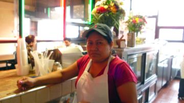Elsa Salas, de Puebla, México dice que le gusta vivir en Bushwick porque la gente de ese barrio es muy buena.