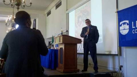 El Dr.David Hayes-Bautista, experto en salud latina de la Universidad de Los Angeles,UCLA, alabó la creación del instituto.