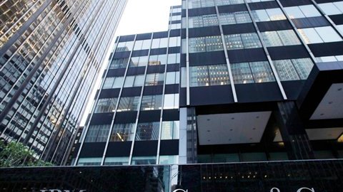 La institución crediticia perdió 2 billones de dólares apostando a derivados financieros.
