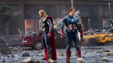 Thor (Chris Hemsworth) y Capitán América (Chris Evans) en 'The Avengers'.