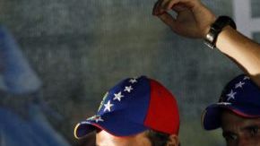 Las declaraciones de Juan Manuel Santos también molestaron a Capriles.