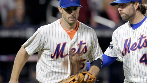 R.A. Dickey (der.) y David Wright, combinación exitosa de los Mets.