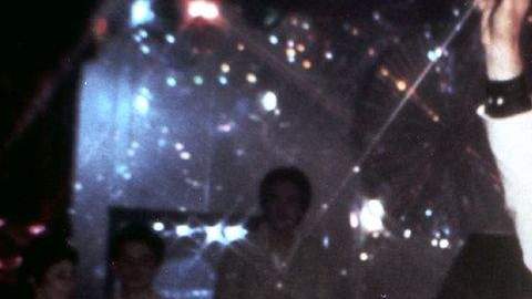 La película "Fiebre de Sábado por la noche" popularizó en los años 70' el género de música disco.