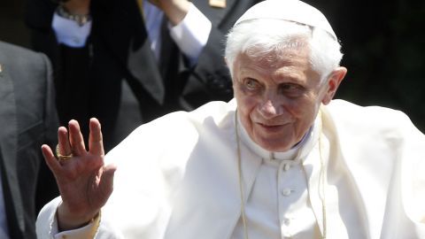 El pontífice mantuvo hoy la última de una serie de reuniones periódicas con obispos estadounidenses desarrolladas en los últimos meses y afirmó que la Iglesia debe abrazar "el rico patrimonio de fe" de los católicos hispanos, asiáticos y africanos recién llegados.