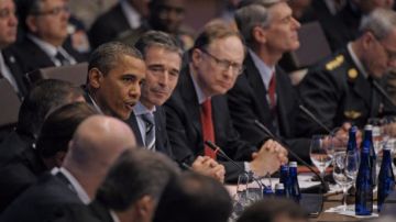 El presidente de EE.UU., Barack Obama, al centro en la discusión.