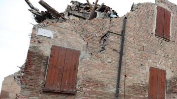 Los italianos amanecieron para enfrentar toda esta destrucción.