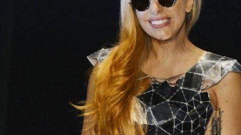 Lady Gaga comenzó su gira mundial en Asia.