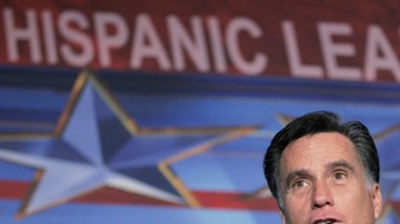 Mitt Romney durante un acto de campaña con Hispanic Leadership Network en Miami.