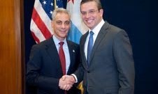 Alejandro García Padilla junto a Rahm Emanuel.
