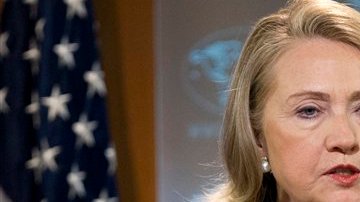 Hillary Clinton, titular de la cancillería estadounidense, en conferencia de prensa.