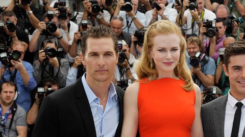 Nicole Kidman, entre Matthew McConaughey y Zac Efron, ayer en Cannes en el estreno de 'The Paperboy'.