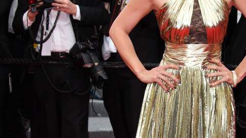 Berenice Marlohe vestida por  Emilio Pucci.
