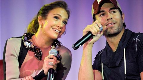 Enrique Iglesias lleva años sin dirigirle la palabra a su progenitor ni por teléfono.