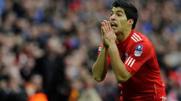 El uruguayo Luis Suárez, del Liverpool,  dice no ser racista.
