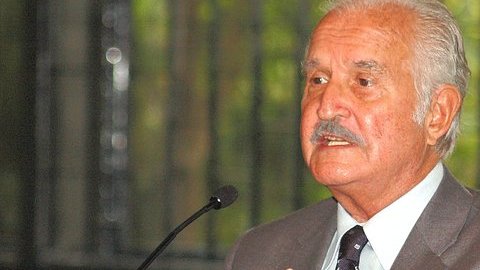 El recientemente fallecido Carlos Fuentes dejó dos libros para publicar.