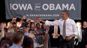 El presidente Barack Obama, durante una visita a sus partidarios en Des Moines, Iowa, se prepara para una de campañas presidenciales mas caras.