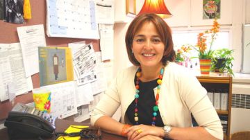 Nancy Cabrero es vice directora de la escuela P.S. 77, Lower Lab. Fue  maestra de esa institución y de la P.S. 198 que funciona en el mismo edificio.