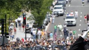 De un pequeño grupo de motoristas se ha pasado a los 400,000 que participaron en el desfile.